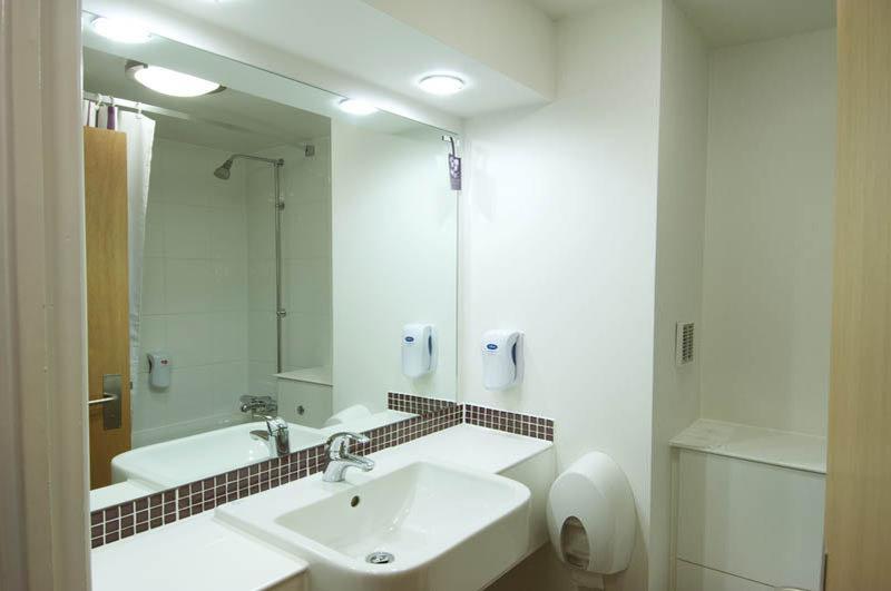 Premier Inn לימינגטון מראה חיצוני תמונה